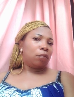 Profil de Annick Rose, une femme célibataire de 46 ans à Yaoundé