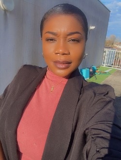 Profil de Lina, une femme célibataire de 39 ans à Bordeaux