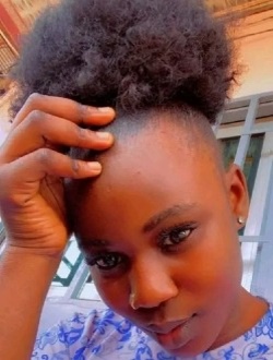 Profil de Miriam, une femme célibataire de 23 ans à Yaoundé