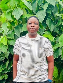 Profil de Kathy, une femme célibataire de 30 ans à Abata