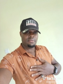 Profil de Pope, un homme célibataire de 37 ans à Port Harcourt