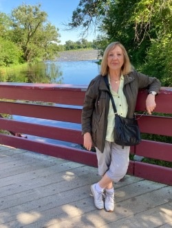 Profil de Isabelle, une femme célibataire de 77 ans à Laval
