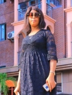 Profil de Martiale, une femme célibataire de 41 ans à Libreville