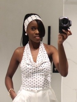 Profil de Danii, une femme célibataire de 28 ans à Kinshasa