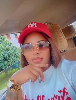 Profil de Brunel, une femme célibataire de 28 ans à Moanda