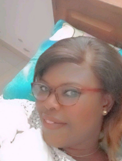 Profil de Mari, une femme célibataire de 43 ans à Dakar-Marine