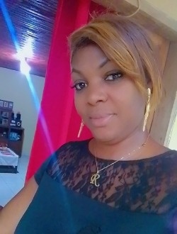 Profil de Sandra, une femme célibataire de 38 ans à Yaoundé
