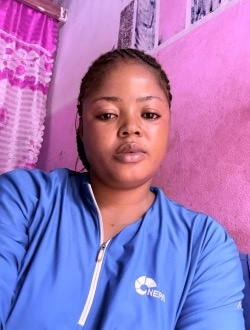 Profil de Sylvie, une femme célibataire de 32 ans à Abidjan