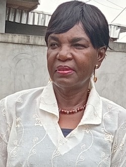 Profil de Noëlle, une femme célibataire de 66 ans à Libreville