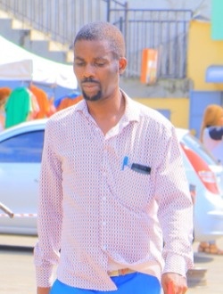 Profil de Leon, un homme célibataire de 58 ans à Libreville