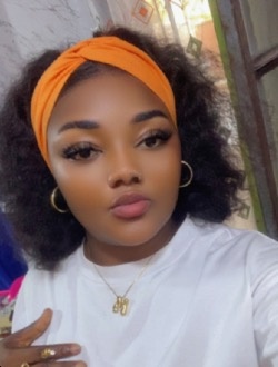 Profil de Josy Guilaine, une femme célibataire de 28 ans à Douala