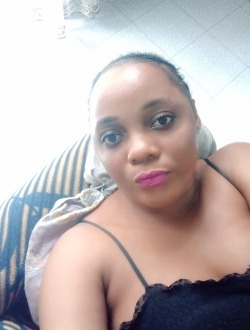 Profil de Carla, une femme célibataire de 36 ans à Douala