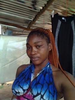 Profil de Deborah, une femme célibataire de 26 ans à Lomé