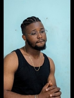 Profil de Spencer James, un homme célibataire de 33 ans à Petit Abidjan-Youkou