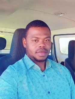 Profil de Constant, un homme célibataire de 33 ans à Aast