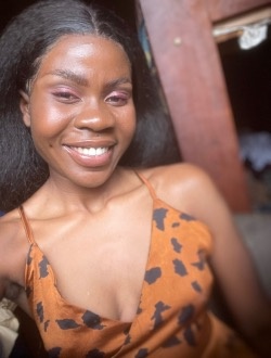 Profil de Deby, une femme célibataire de 28 ans à Abango