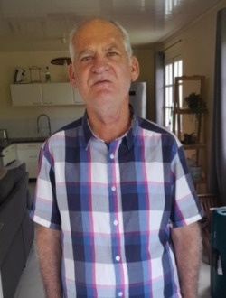 Profil de Laurent, un homme célibataire de 67 ans à Kernascléden