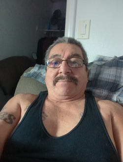Profil de Richard, un homme célibataire de 69 ans à Woodland