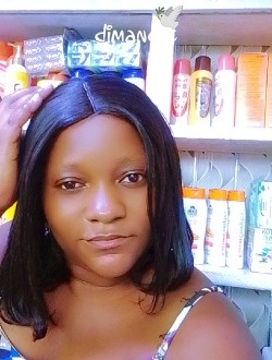 Profil de Francoise Prisca, une femme célibataire de 34 ans à Douala