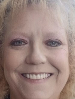 Profil de Leah, une femme célibataire de 54 ans à Independence
