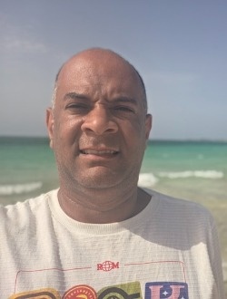 Profil de Alexandre, un homme célibataire de 48 ans à Puerto Padre