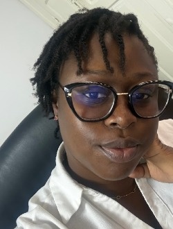 Profil de Mireille, une femme célibataire de 30 ans à Cotonou