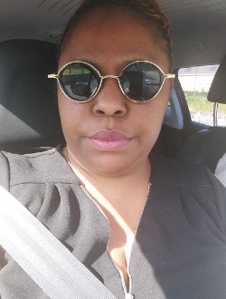 Profil de Ladonia, une femme célibataire de 37 ans à Nîmes
