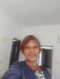 Profil de Florence, une femme célibataire de 41 ans à Abadjin-Kouté