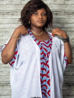 Profil de Felicia, une femme célibataire de 38 ans à Lomé
