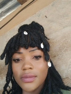 Profil de Pascaline, une femme célibataire de 28 ans à Yaoundé