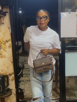 Profil de Pulcherie, une femme célibataire de 32 ans à Yaoundé