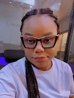 Profil de Claire, une femme célibataire de 28 ans à Yaoundé