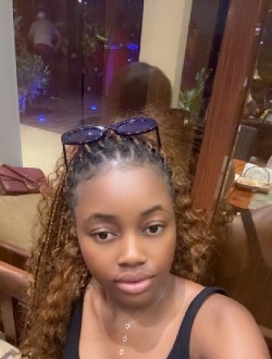 Profil de Firmine, une femme célibataire de 25 ans à Douala