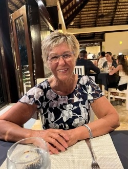 Profil de Louise, une femme célibataire de 68 ans à Victoriaville