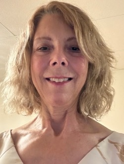 Profil de Pauline, une femme célibataire de 70 ans à Saint-Samuel