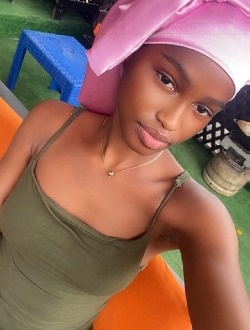 Profil de Tatiana, une femme célibataire de 20 ans à Abidjan