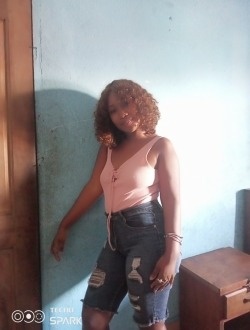 Profil de Sylvana, une femme célibataire de 26 ans à Toamasina