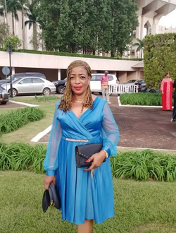 Profil de Davetase, une femme célibataire de 45 ans à Yambéta