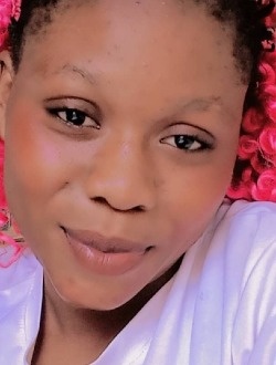 Profil de Romaine, une femme célibataire de 23 ans à Agoua