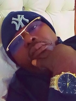 Profil de Emile Jean France, un homme célibataire de 52 ans à Douala