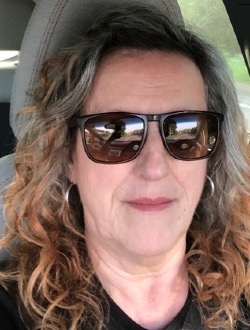 Profil de Jeannette, une femme célibataire de 64 ans à Lachute