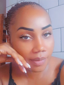 Profil de Laure Cynthia, une femme célibataire de 33 ans à Ngaoundéré