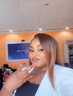 Profil de Carelle, une femme célibataire de 26 ans à Bafoussam II