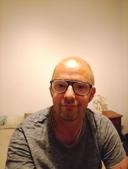 Profil de Gregory, un homme célibataire de 44 ans à Toulouse