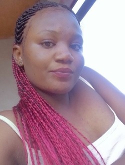 Profil de Rosine, une femme célibataire de 28 ans à Douala