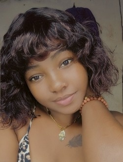 Profil de Brenda, une femme célibataire de 26 ans à Toamasina