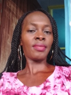 Profil de Vicky, une femme célibataire de 43 ans à Yaoundé
