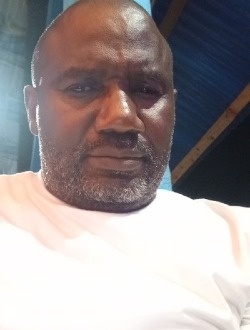 Profil de Joseph, un homme célibataire de 51 ans à Kribi