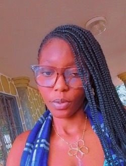 Profil de Louly, une femme célibataire de 30 ans à Lomé