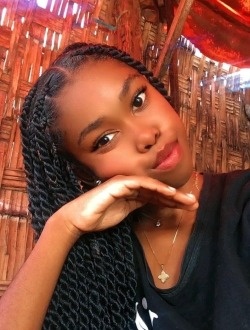 Profil de Elicia, une femme célibataire de 21 ans à Antalaha